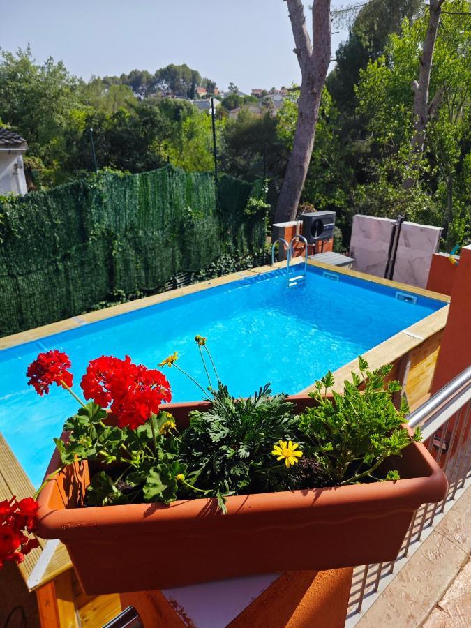 Вілла Relax House Barcelone Сан-Естеве-Сесрувірес Екстер'єр фото