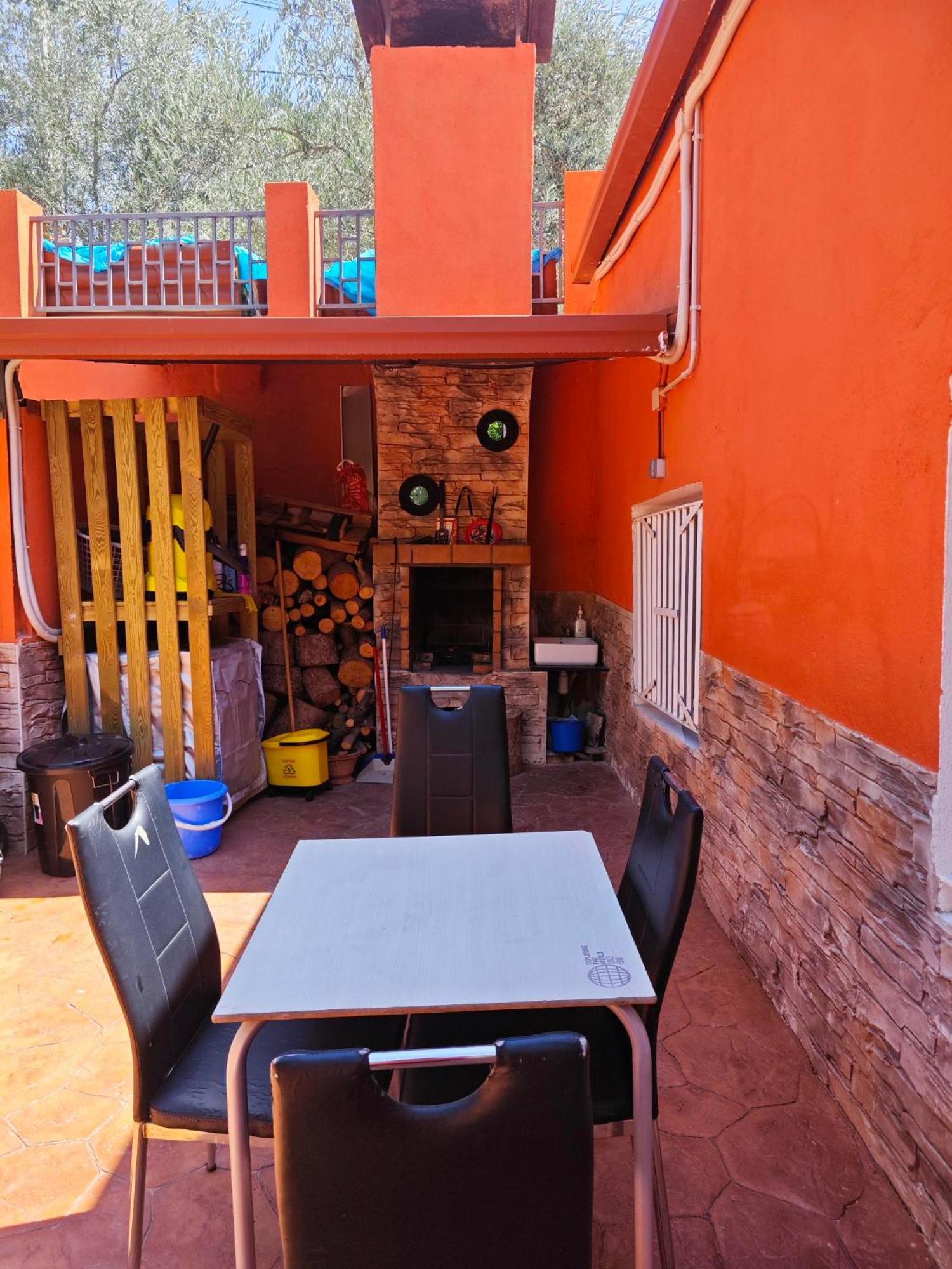 Вілла Relax House Barcelone Сан-Естеве-Сесрувірес Екстер'єр фото