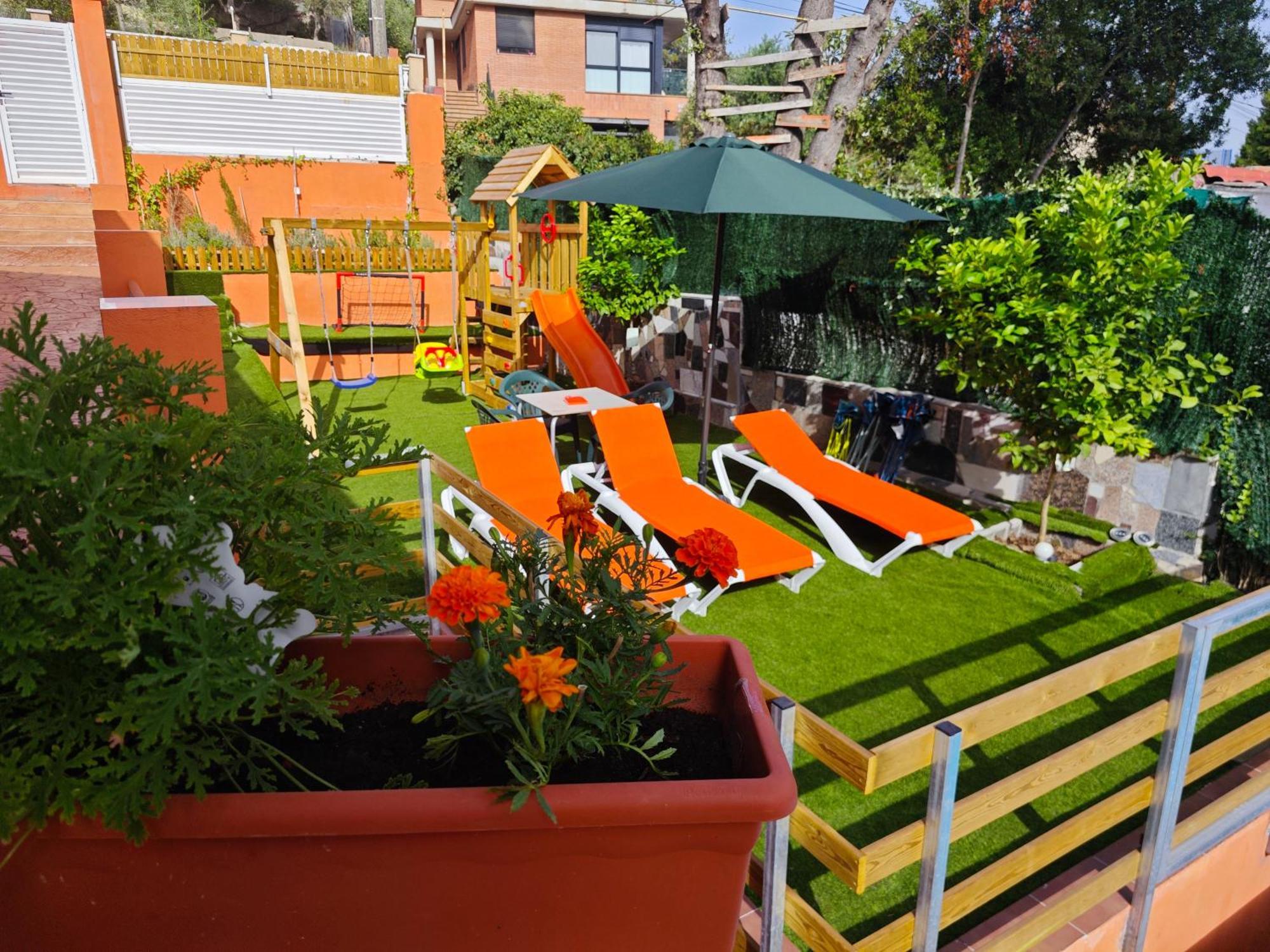 Вілла Relax House Barcelone Сан-Естеве-Сесрувірес Екстер'єр фото
