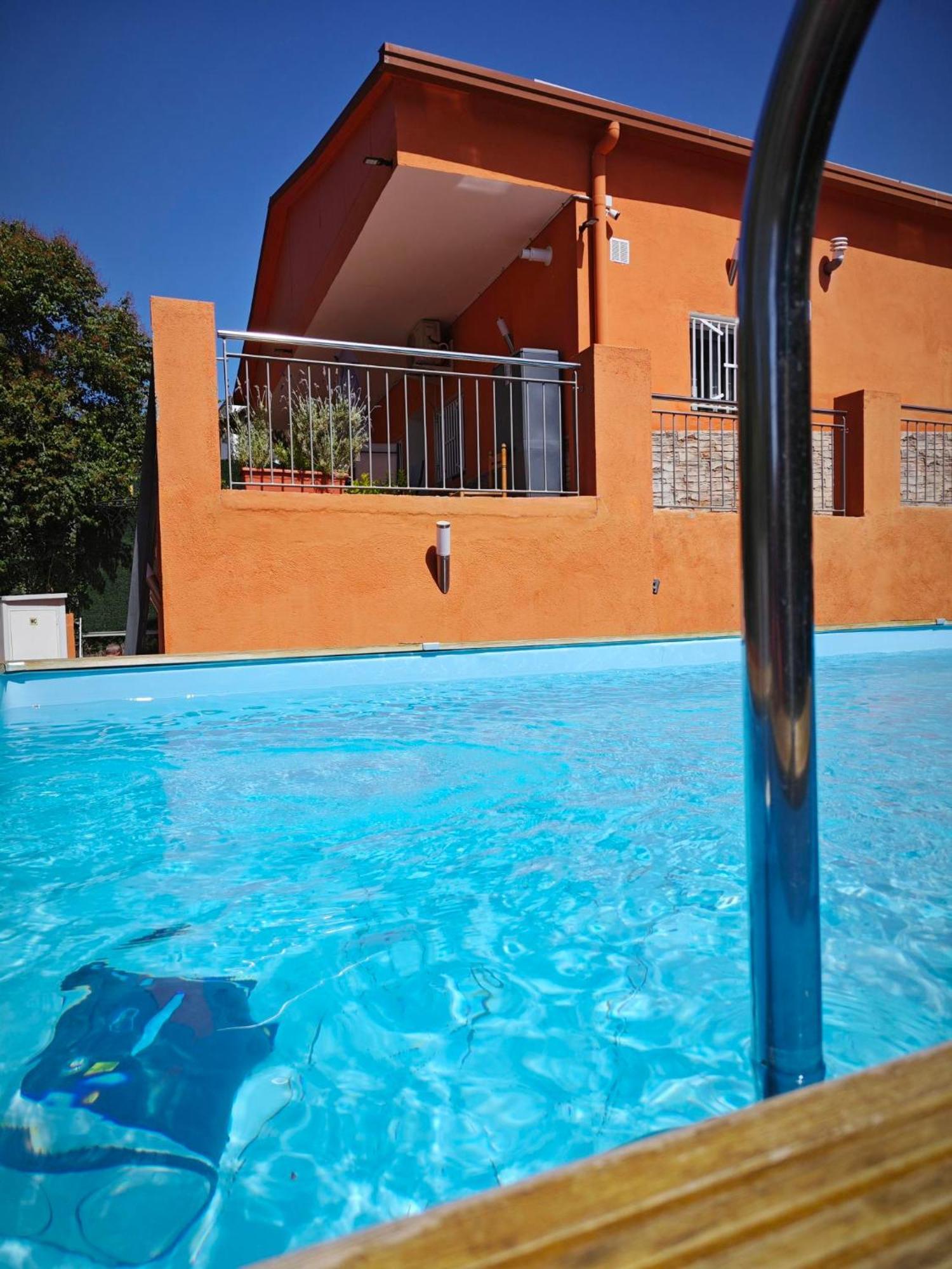 Вілла Relax House Barcelone Сан-Естеве-Сесрувірес Екстер'єр фото